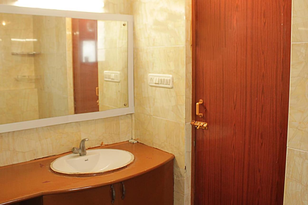 Happy Planet Bed & Breakfast Chennai Dış mekan fotoğraf