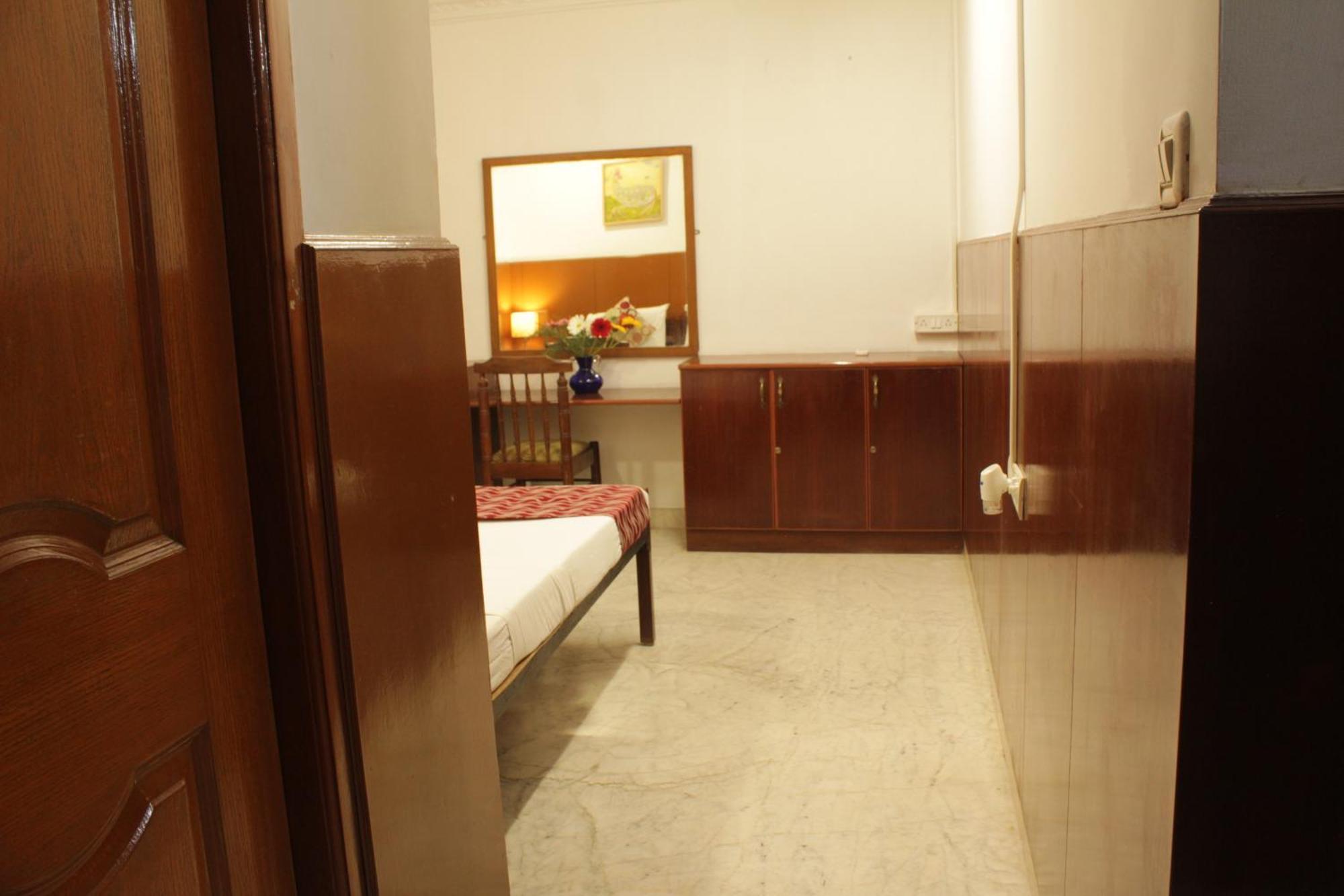 Happy Planet Bed & Breakfast Chennai Dış mekan fotoğraf